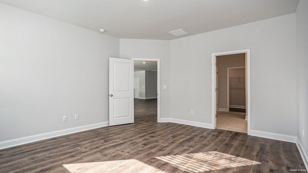 Spacious, unfurnished interior of a new home in Merchant Point, Jacksonville (Image 17).