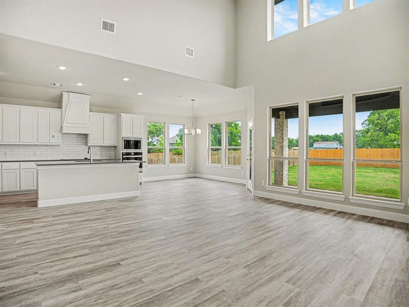 Spacious, unfurnished interior of a new home in Cole Crossing Estates, DeSoto (Image 24).