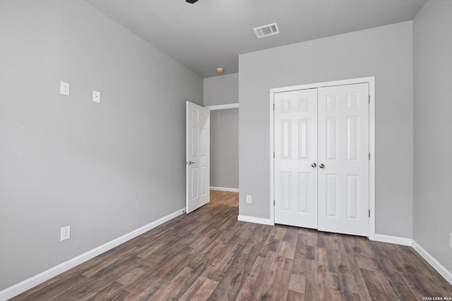 Spacious, unfurnished interior of a new home in , San Antonio (Image 17).