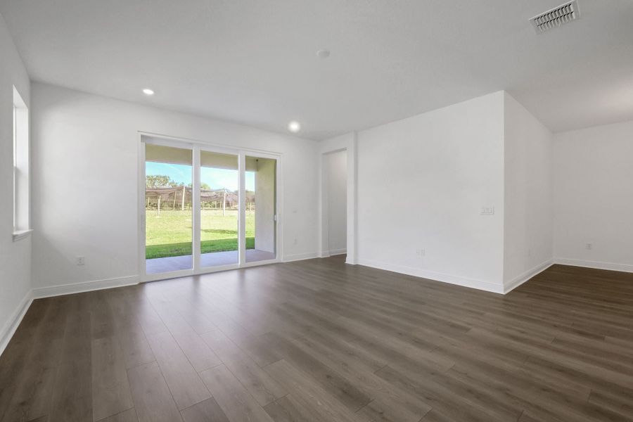 2,688sf New Home in Apopka, FL. - Slide 22 2,688sf New Home in Apopka, FL. - Slide 22