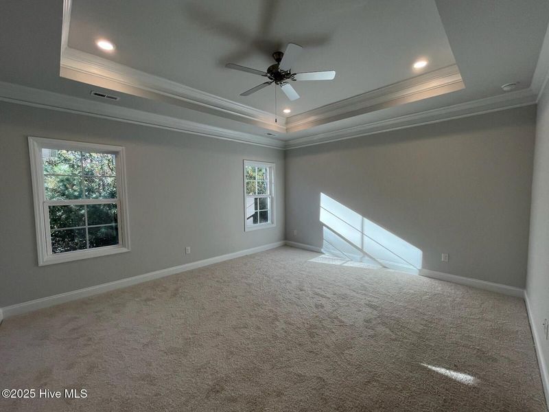 Spacious, unfurnished interior of a new home in Palmetto Creek, Bolivia (Image 23).