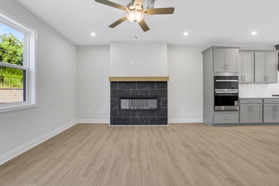 Spacious, unfurnished interior of a new home in Towne Village at Suwanee Dam, Sugar Hill (Image 22).