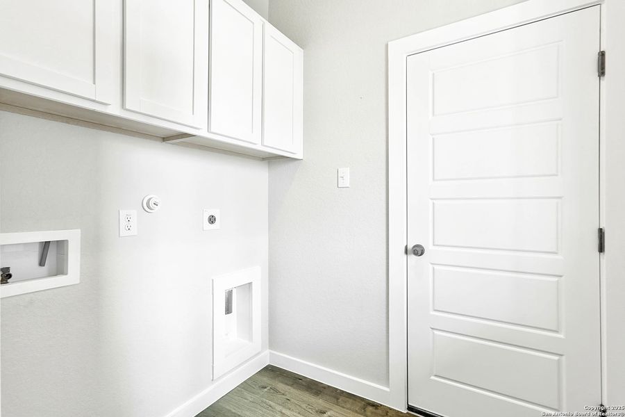 Spacious, unfurnished interior of a new home in Fairway Crossing 40s, San Antonio (Image 42). Spacious, unfurnished interior of a new home in Fairway Crossing 40s, San Antonio (Image 42).