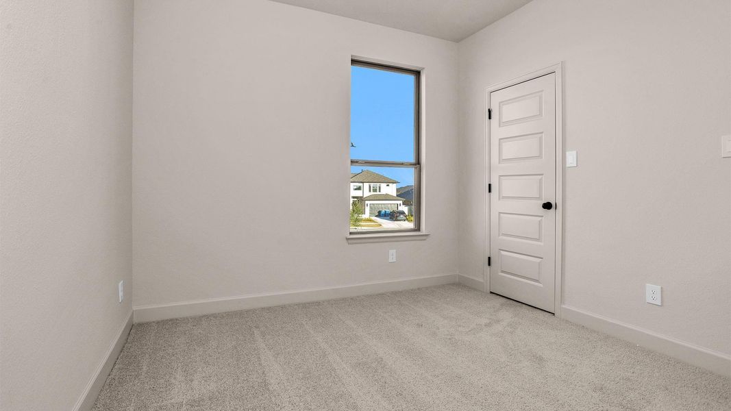 Spacious, unfurnished interior of a new home in Bridgeland 50', Cypress (Image 7).