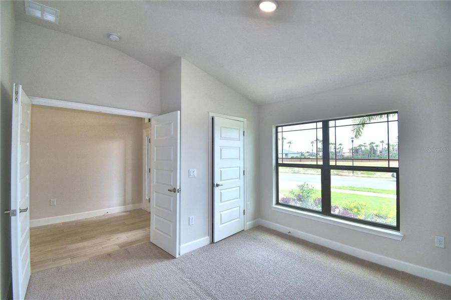 Spacious, unfurnished interior of a new home in Lake Juliana Estates, Auburndale (Image 12).