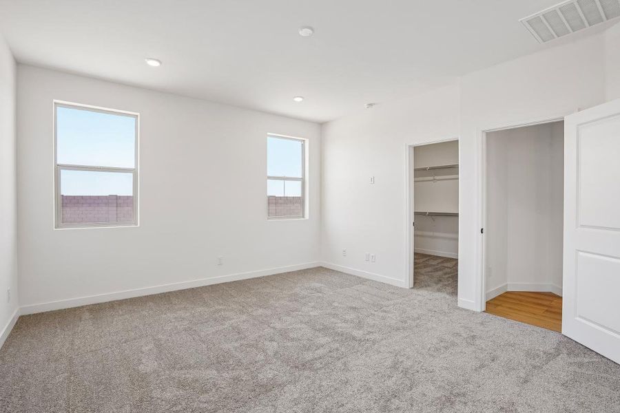 Spacious, unfurnished interior of a new home in Skyline Village Enclaves, San Tan Valley (Image 12). Spacious, unfurnished interior of a new home in Skyline Village Enclaves, San Tan Valley (Image 12).