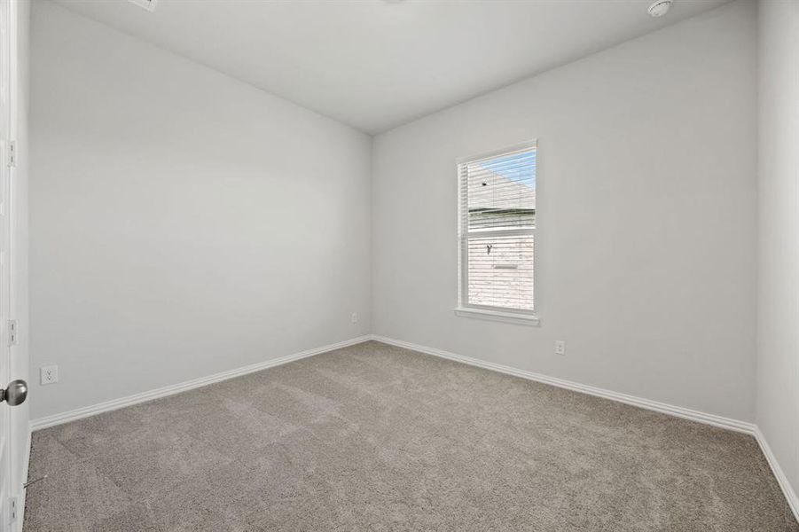 18-web-or-mls-1401-red-clover-ave