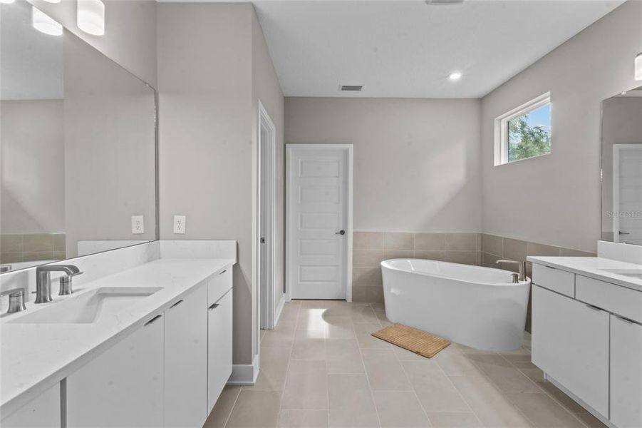 Furnished interior view inside a new home in , Tampa (Image 8). Furnished interior view inside a new home in , Tampa (Image 8).