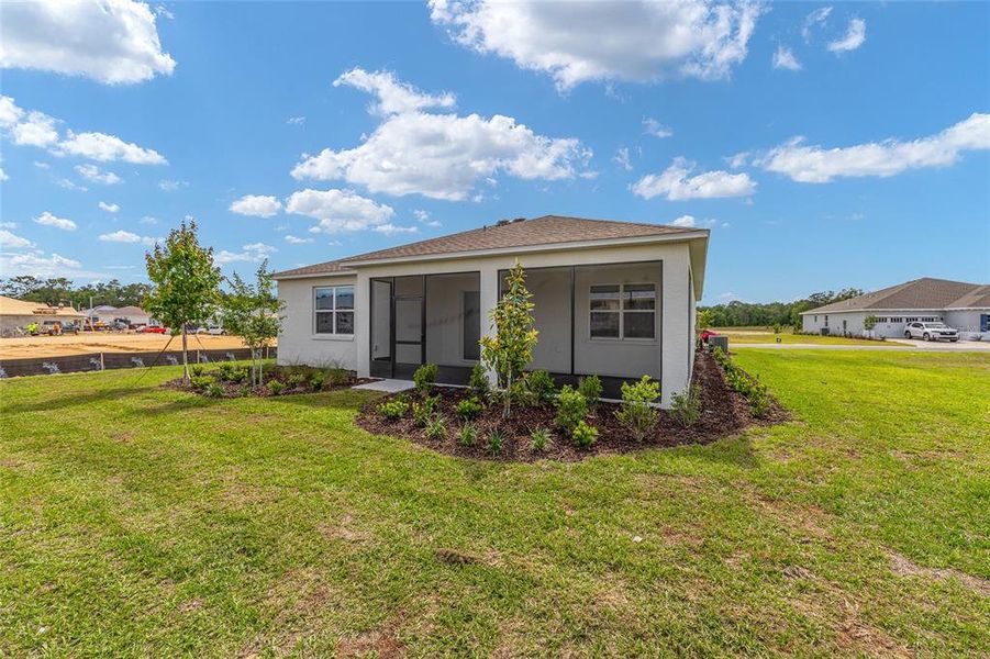 Exterior details and patio area of a home in , Ocala (Image 19). Exterior details and patio area of a home in , Ocala (Image 19).