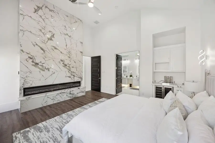 Furnished interior view inside a new home in , Houston (Image 8). Furnished interior view inside a new home in , Houston (Image 8).