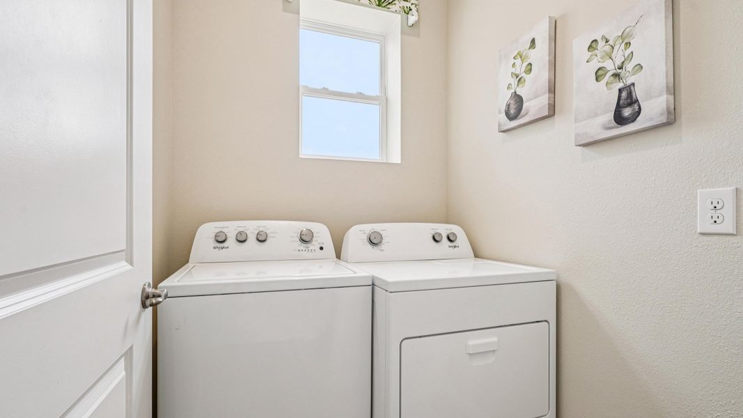 Representative interior finishes for a home built from the Astor by D.R. Horton in Mockingbird Reserve at Winding Oaks, Ocala (Image 20). Representative interior finishes for a home built from the Astor by D.R. Horton in Mockingbird Reserve at Winding Oaks, Ocala (Image 20).