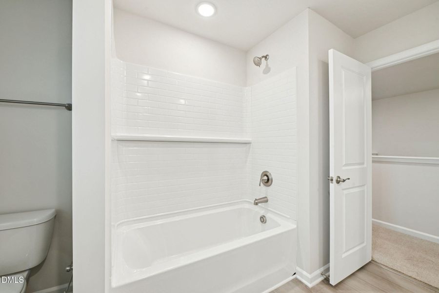 31 - Secondary Bath 31 - Secondary Bath