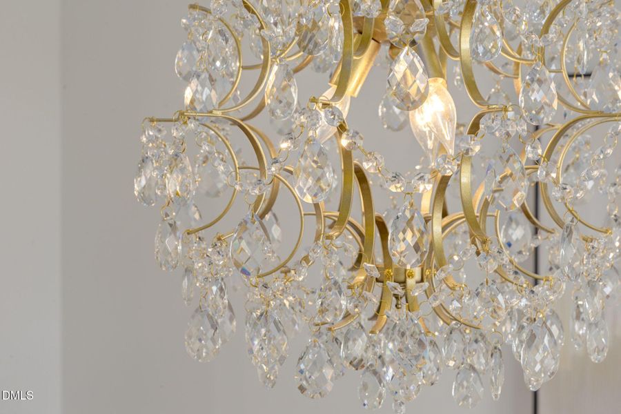 9-web-or-mls-Roombiance09