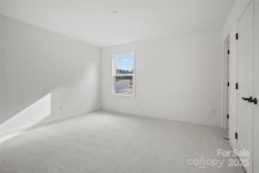 Spacious, unfurnished interior of a new home in Forest Creek, Waxhaw (Image 39).