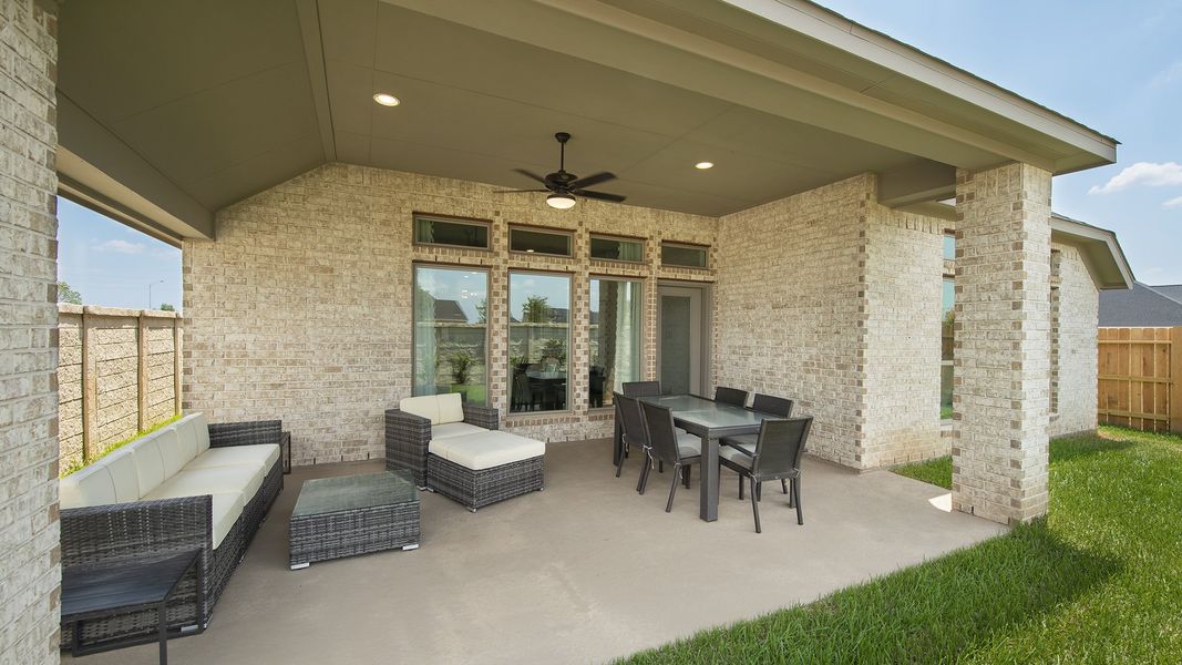 Exterior details and patio area of a home in Meadows of Mill Creek, Seguin (Image 29).