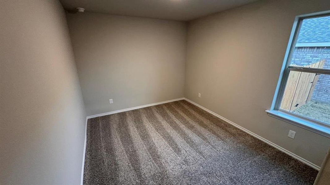 Spacious, unfurnished interior of a new home in Meadowbrook Estates, Cleburne (Image 18).