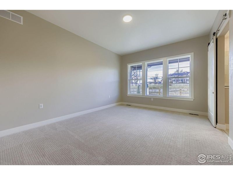 Spacious, unfurnished interior of a new home in , Broomfield (Image 27).