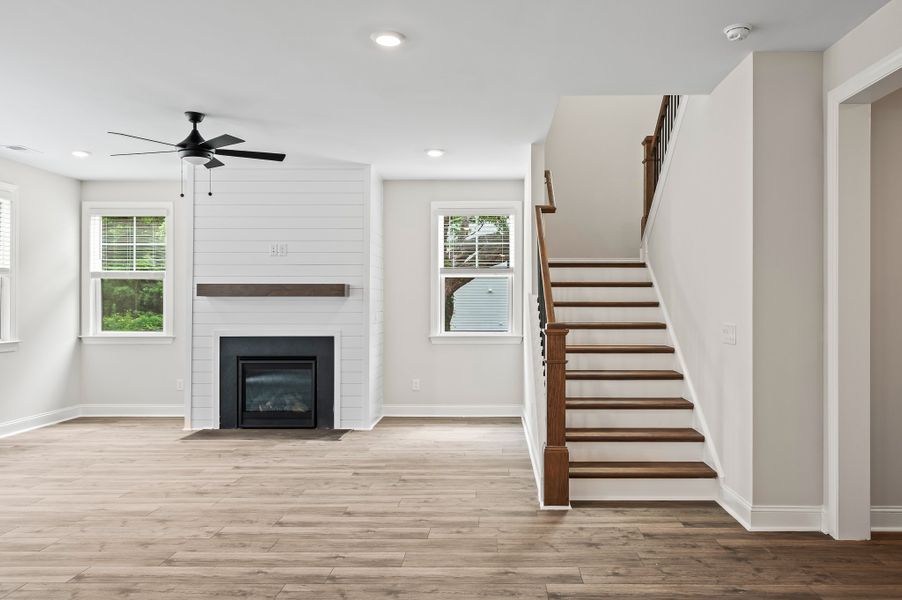 Representative unfurnished interior of a home built from the Avery by Hunter Quinn Homes in Beaufort County Homes, Beaufort (Image 8).