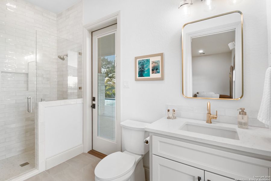 Furnished interior view inside a new home in , Boerne (Image 14).