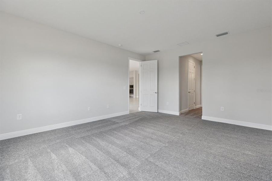 Spacious, unfurnished interior of a new home in Caldera, Spring Hill (Image 16).