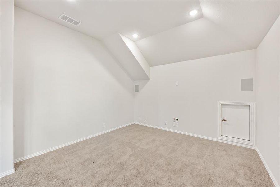 Spacious, unfurnished interior of a new home in Union Park Classic 60, Little Elm (Image 18). Spacious, unfurnished interior of a new home in Union Park Classic 60, Little Elm (Image 18).