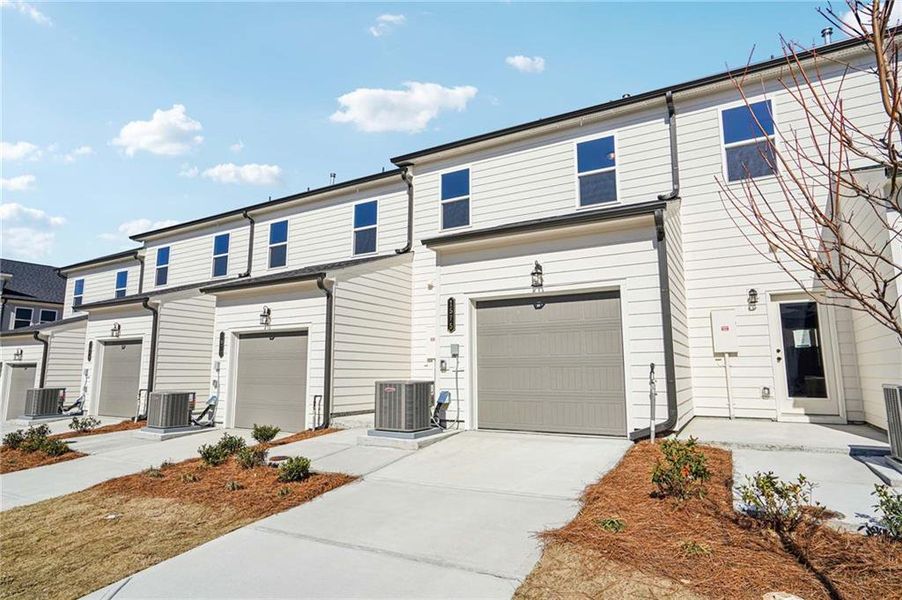 Front exterior of a new home in Park Vue, Atlanta, GA, highlighting curb appeal (Image 23). Front exterior of a new home in Park Vue, Atlanta, GA, highlighting curb appeal (Image 23).