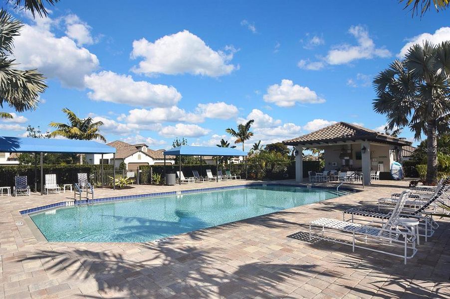 Community amenities in , Englewood (Image 52).