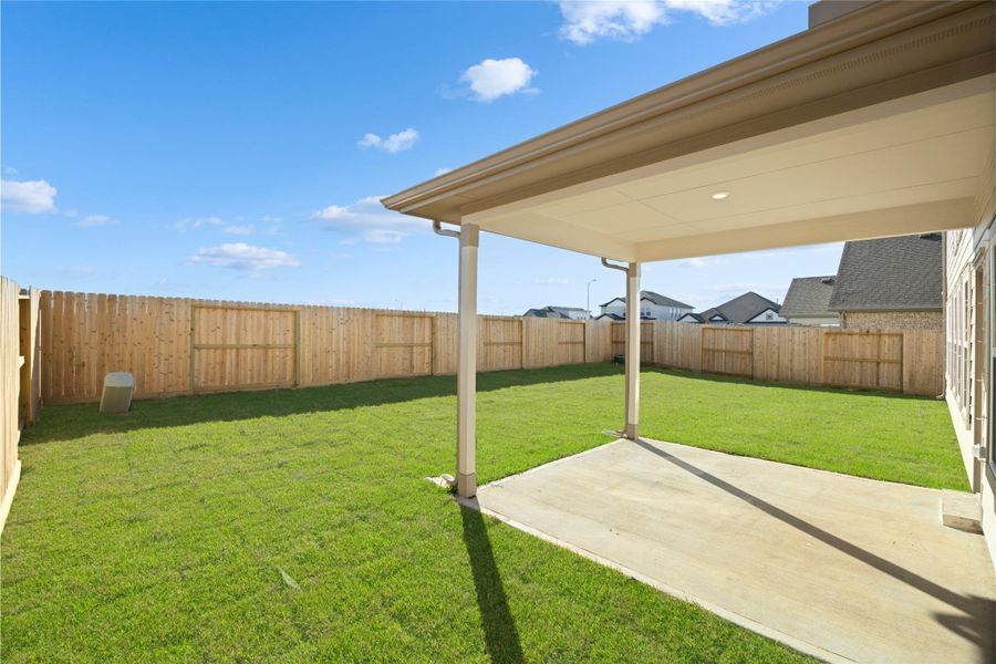 Exterior details and patio area of a home in , Manvel (Image 3).