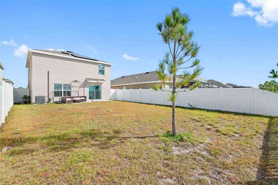 Front exterior of a new home in , Ruskin, FL, highlighting curb appeal (Image 20). Front exterior of a new home in , Ruskin, FL, highlighting curb appeal (Image 20).