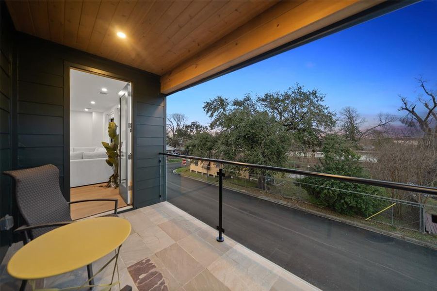 2nd Floor Covered Porch - view 2