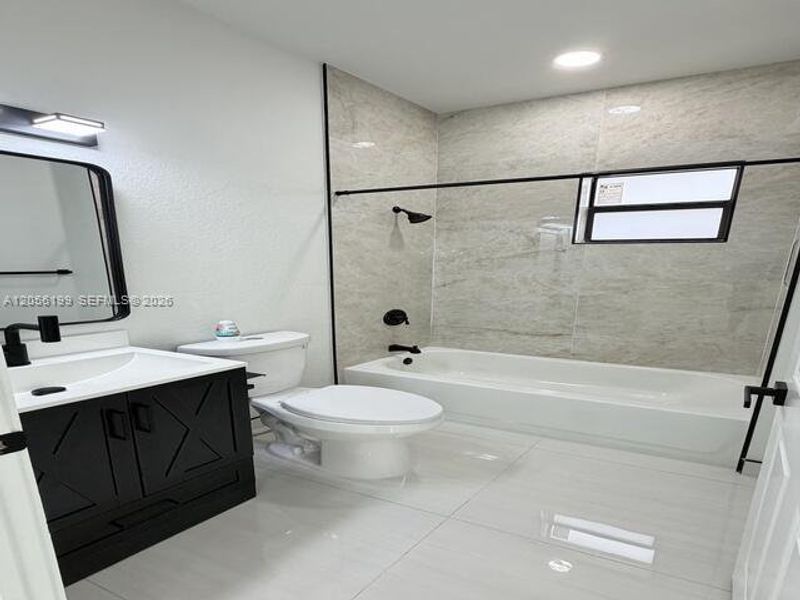 Furnished interior view inside a new home in , Fort Lauderdale (Image 6). Furnished interior view inside a new home in , Fort Lauderdale (Image 6).