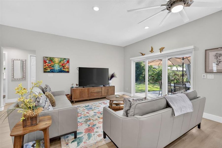 Furnished interior view inside a new home in , Mount Dora (Image 12).