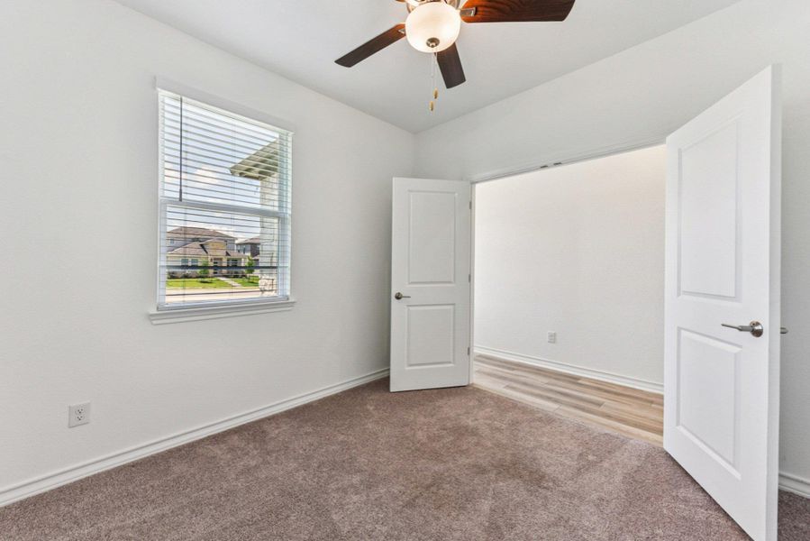 Spacious, unfurnished interior of a new home in Stonewall Ranch, Liberty Hill (Image 21).