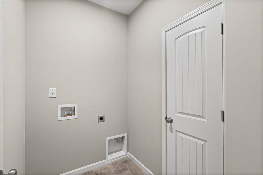 Spacious, unfurnished interior of a new home in Villas at Gold Creek, Dawsonville (Image 38).