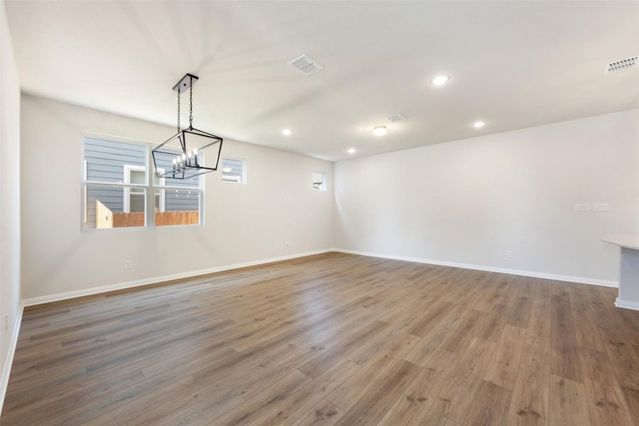 Representative images and renderings are for illustrative purposes. Actual structural options and design finishes of home may vary.