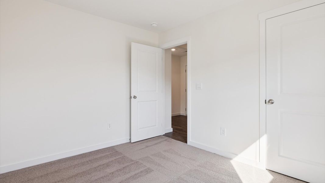 Image 18 of a home in Emory Creek.