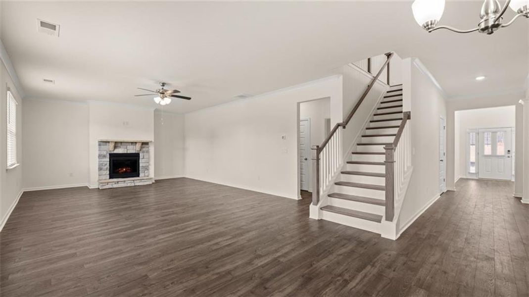 Spacious, unfurnished interior of a new home in Westland, Bogart (Image 11).