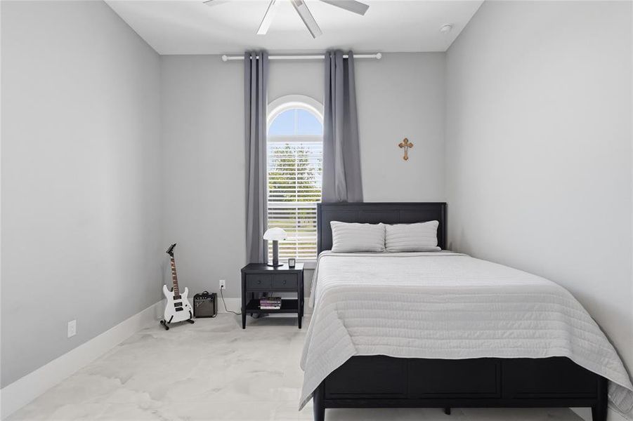 Furnished interior view inside a new home in , Sanger (Image 28).