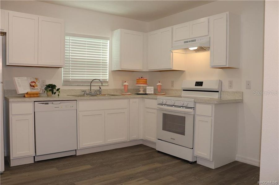 Furnished interior view inside a new home in , Dunnellon (Image 10). Furnished interior view inside a new home in , Dunnellon (Image 10).