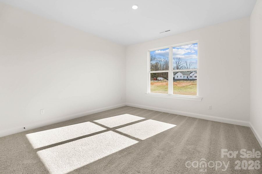Spacious, unfurnished interior of a new home in Lancaster Hwy, Waxhaw (Image 33).