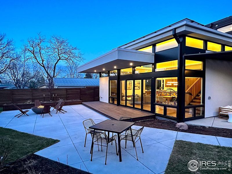 Indoor/outdoor living at its finest - flexible and comfortable spaces for entertaining