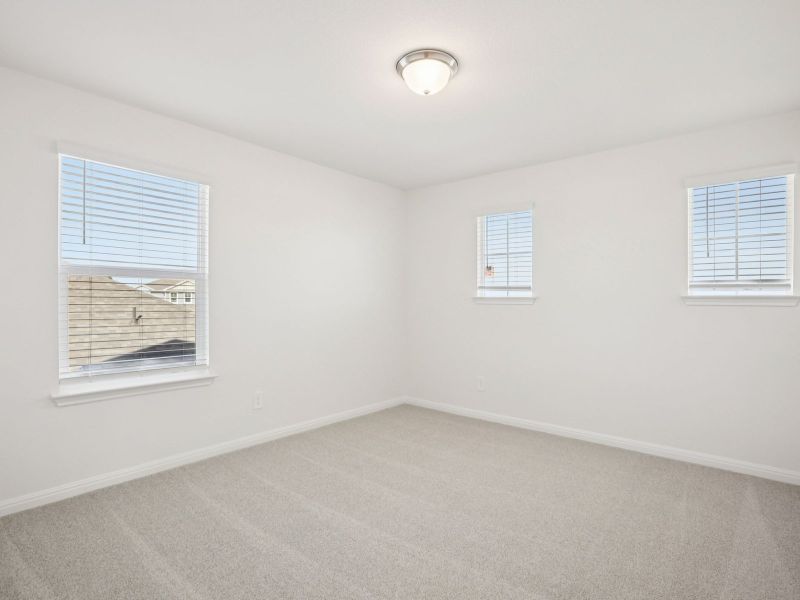 Spacious, unfurnished interior of a new home in Prairie Winds - Boulevard Collection, Hutto (Image 14).