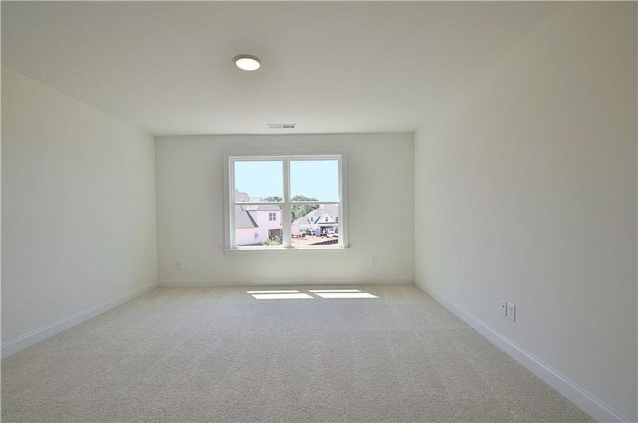 Spacious, unfurnished interior of a new home in , Senoia (Image 49).