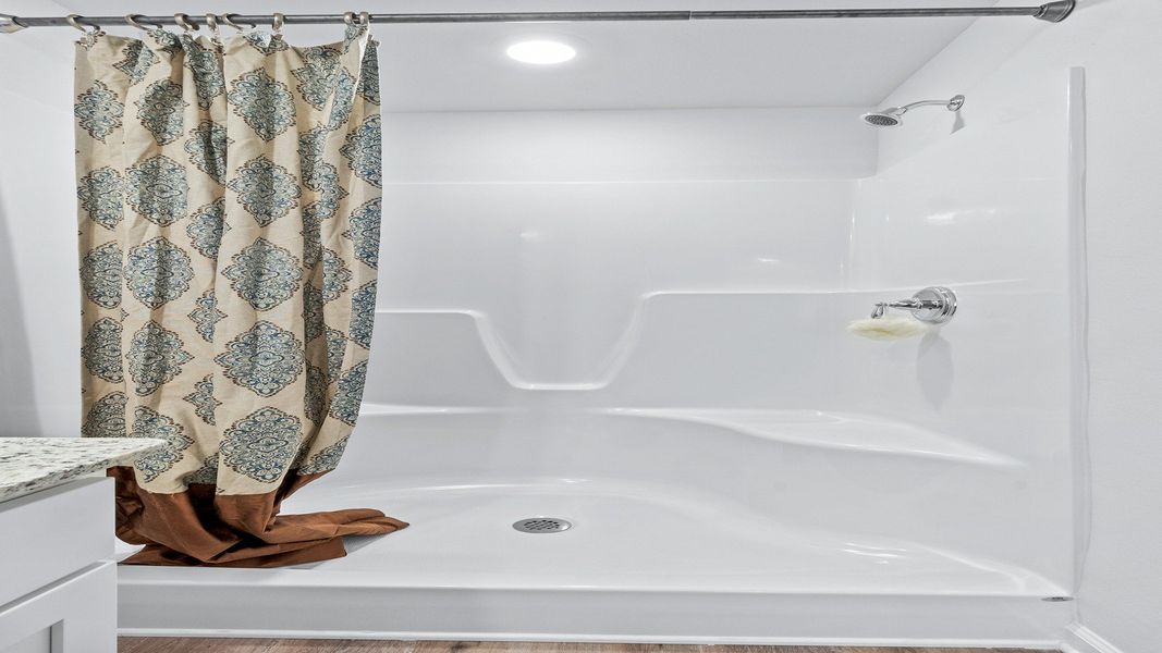 Furnished interior view inside a new home in Wesley Park, Crawfordville (Image 13).