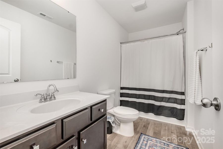 Upstairs hall bathroom