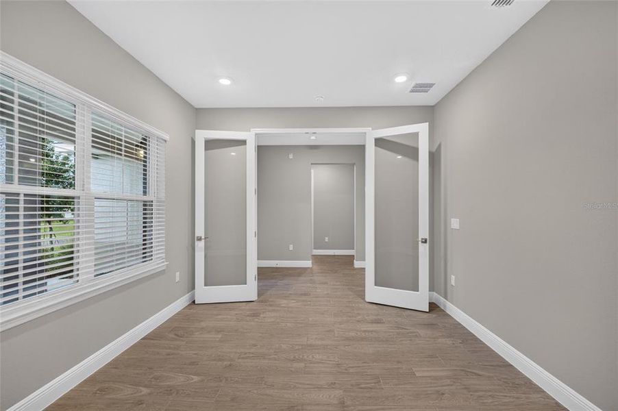 Spacious, unfurnished interior of a new home in , Ocala (Image 50).