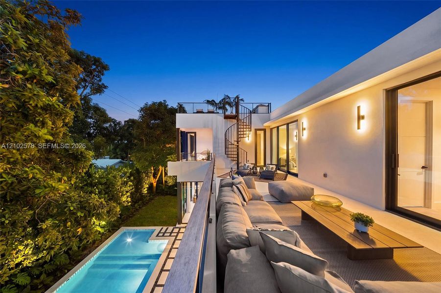 Exterior details and patio area of a home in , Miami (Image 24).