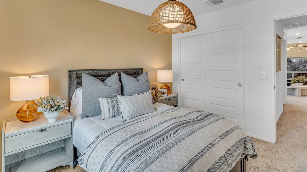 Furnished interior view inside a new home in Hanson Ridge, Vail (Image 48).