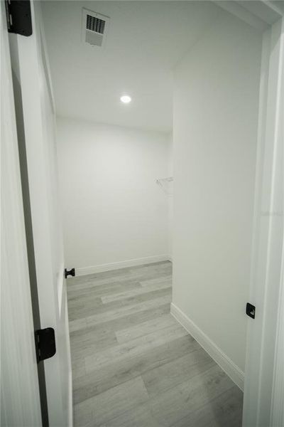 Image 42 of a home in .