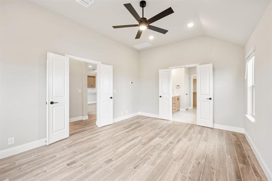 Spacious, unfurnished interior of a new home in Devonshire, Forney (Image 23).